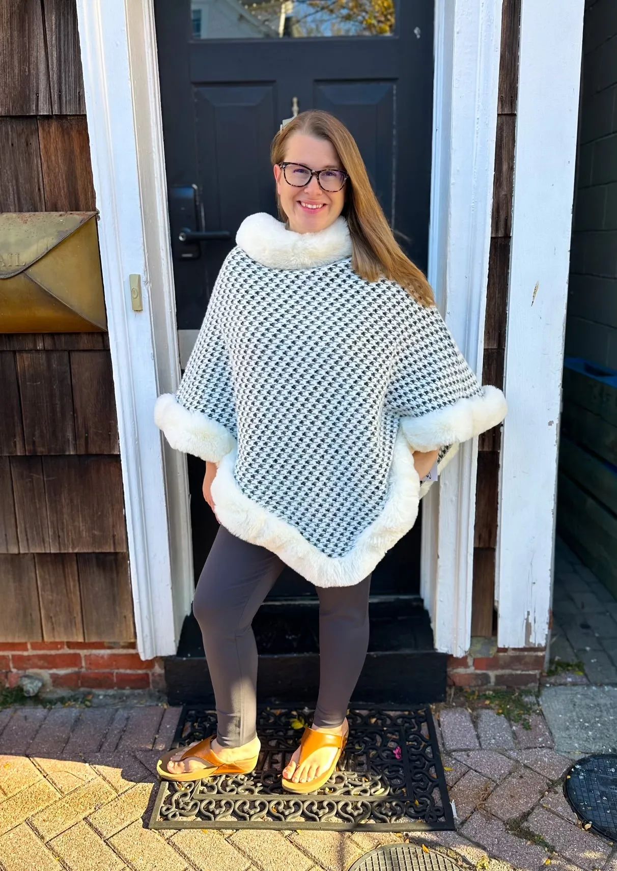 Cream Houndstooth Poncho