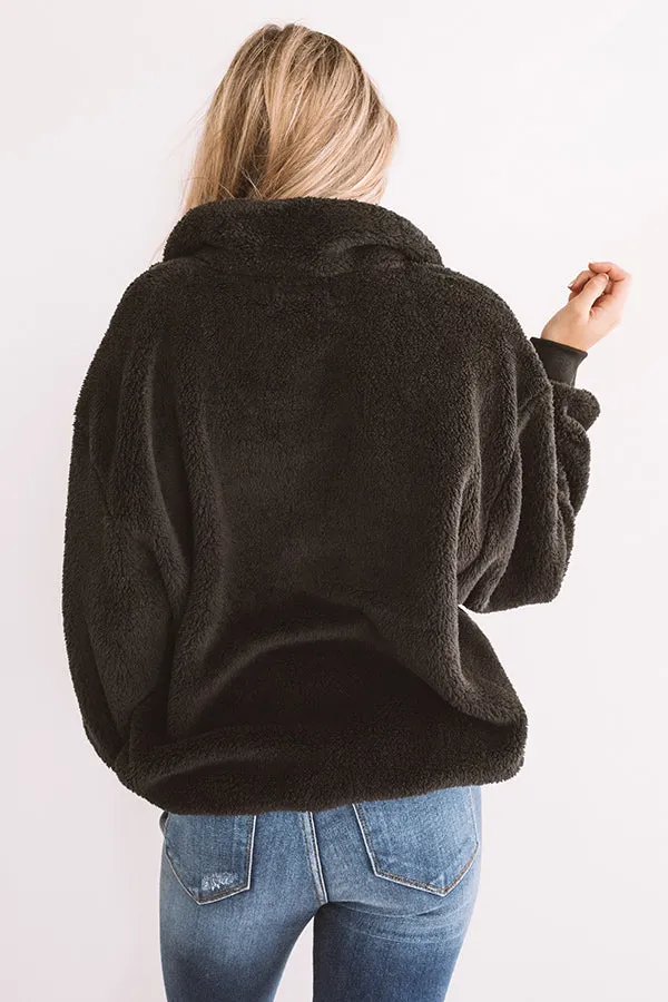 London Bridge Sherpa Pullover In Black