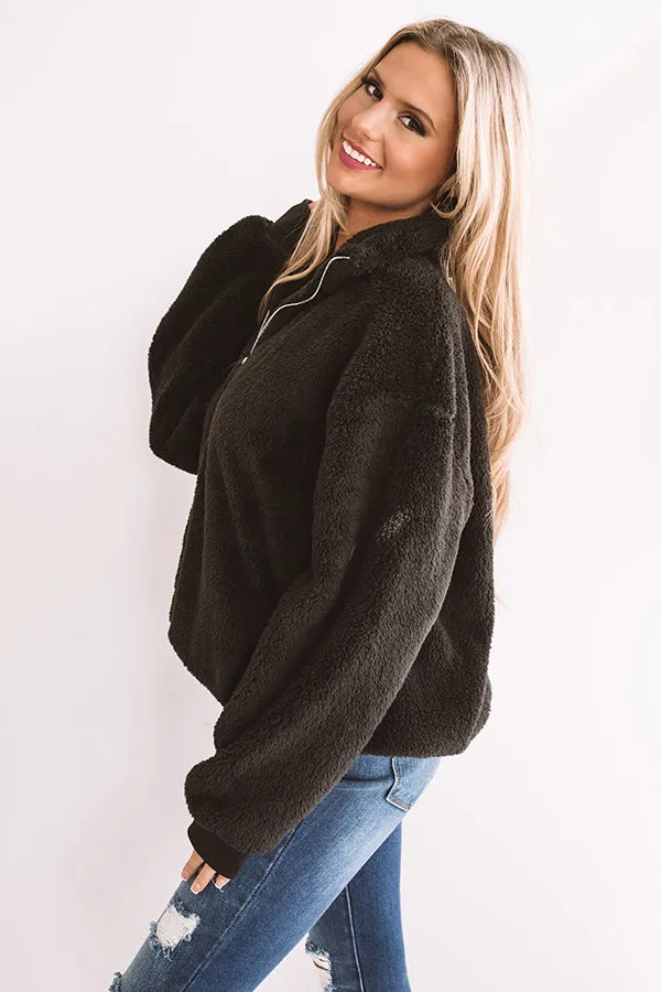 London Bridge Sherpa Pullover In Black