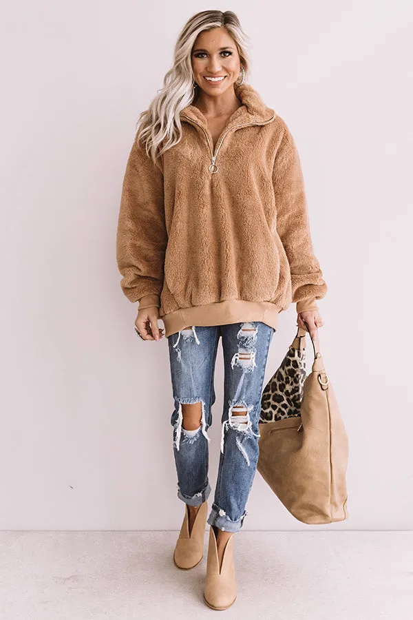 London Bridge Sherpa Pullover In Iced Latte