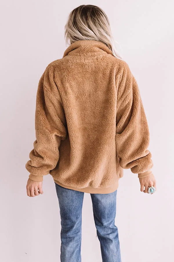 London Bridge Sherpa Pullover In Iced Latte