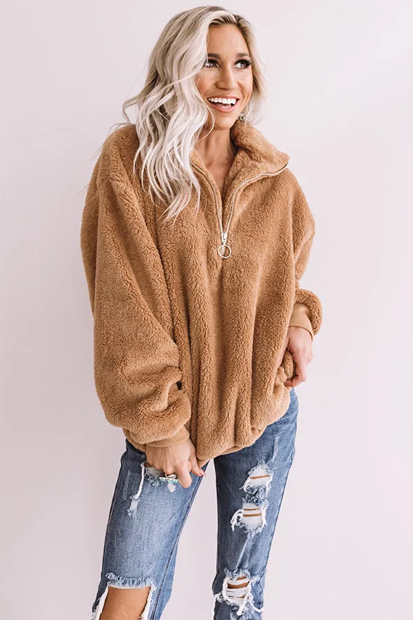 London Bridge Sherpa Pullover In Iced Latte