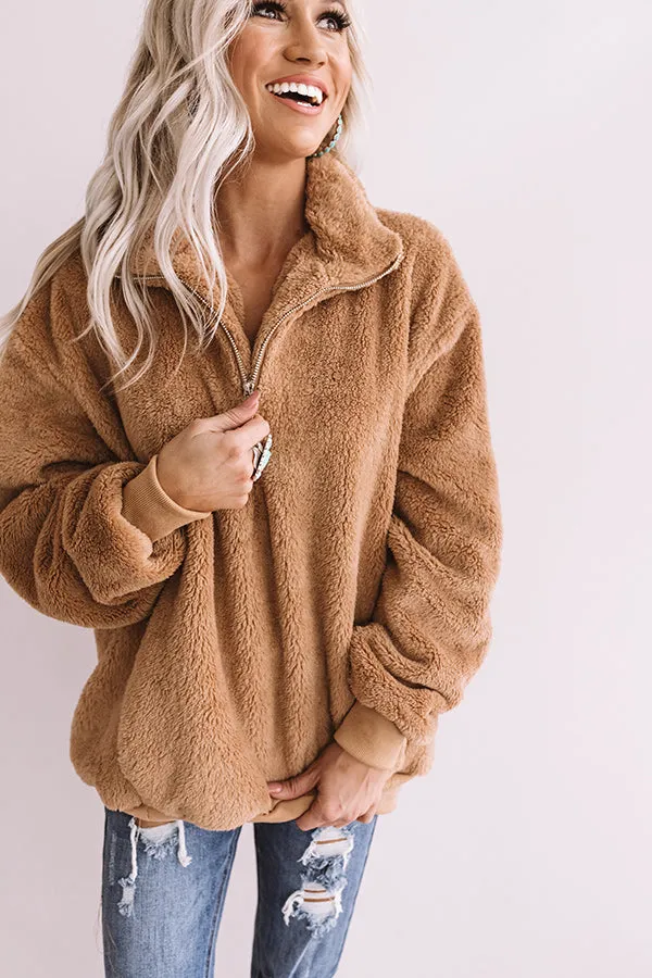 London Bridge Sherpa Pullover In Iced Latte