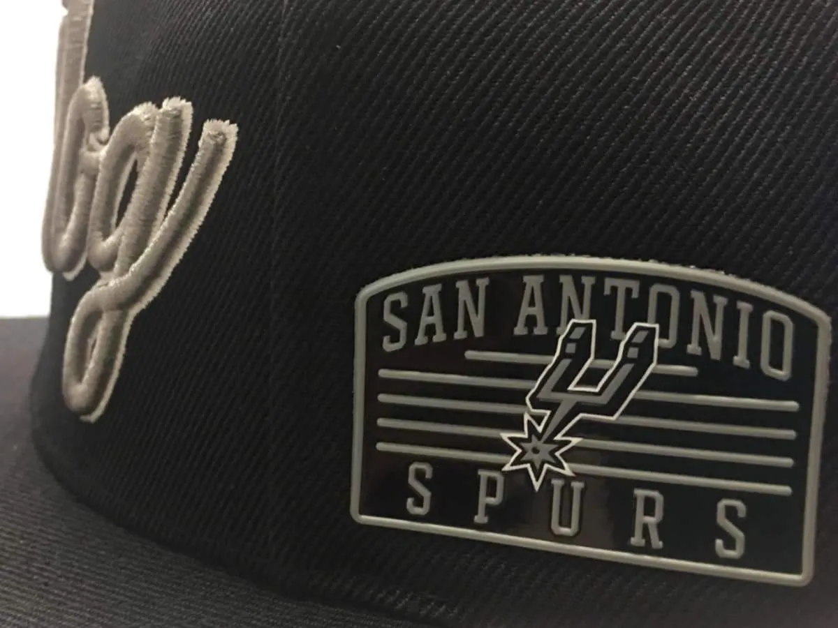 San Antonio Spurs Mitchell & Ness "Big Dog" Nickname Snapback Flat Bill Hat Cap