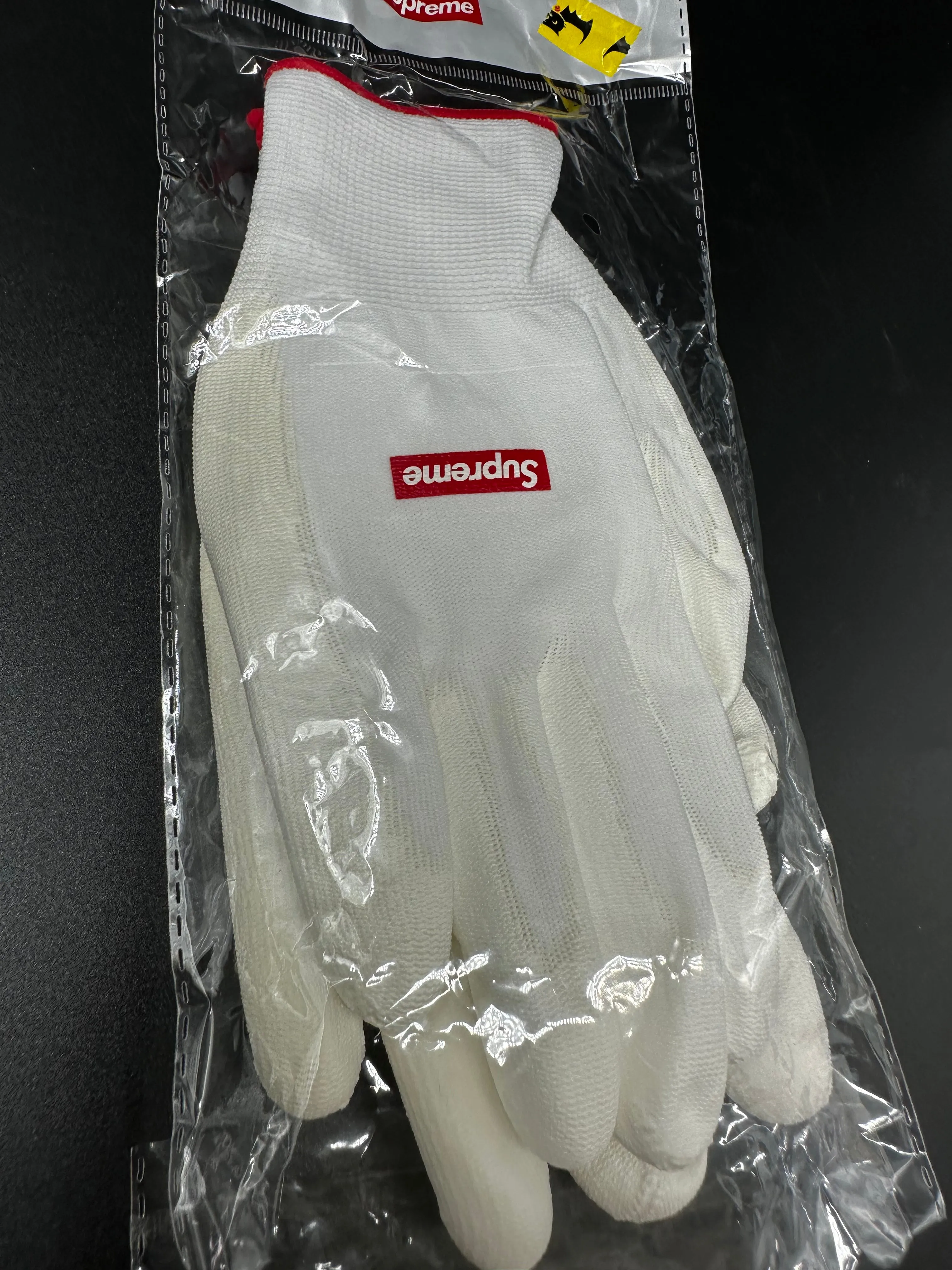 supreme gloves