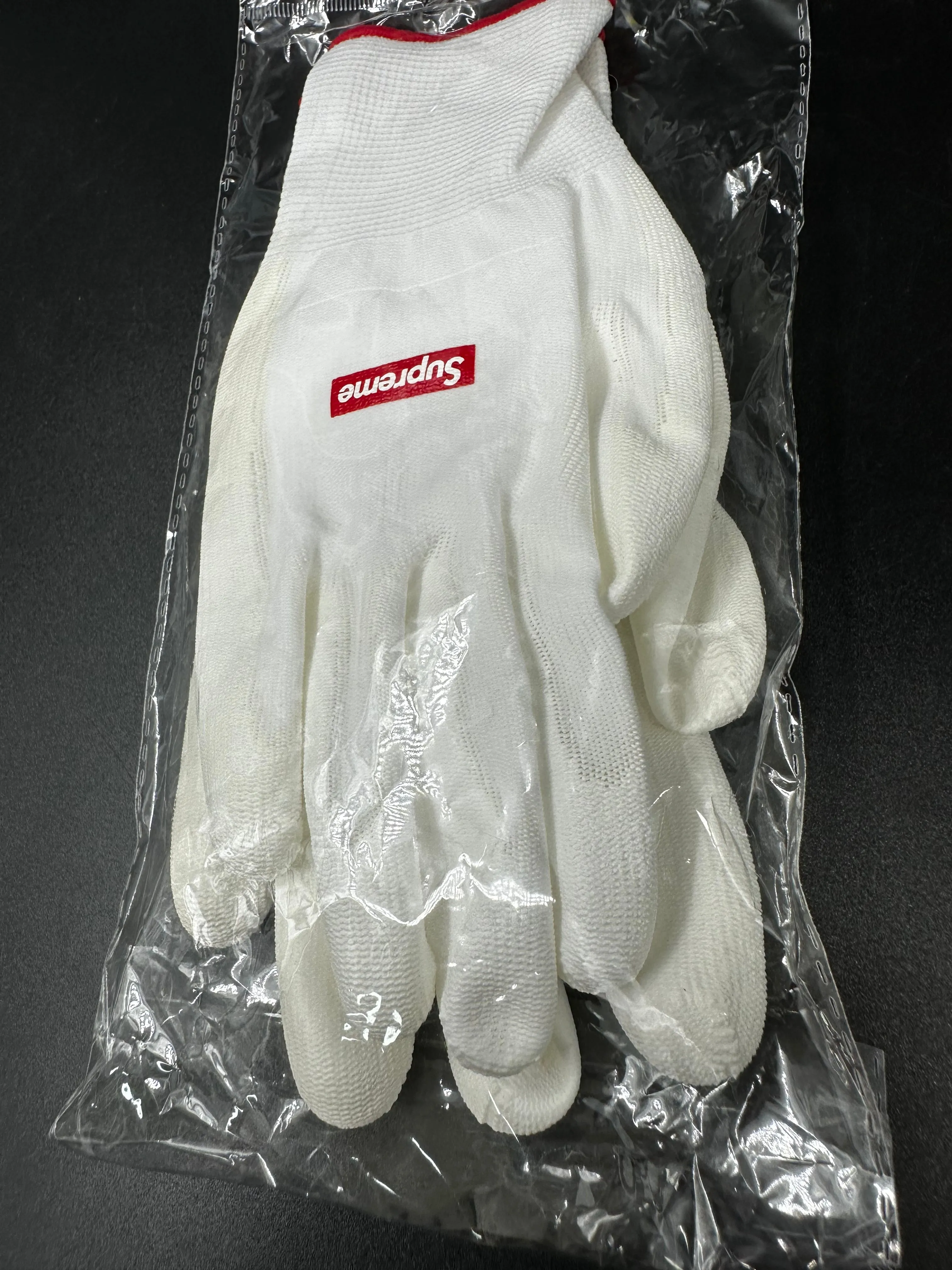 supreme gloves