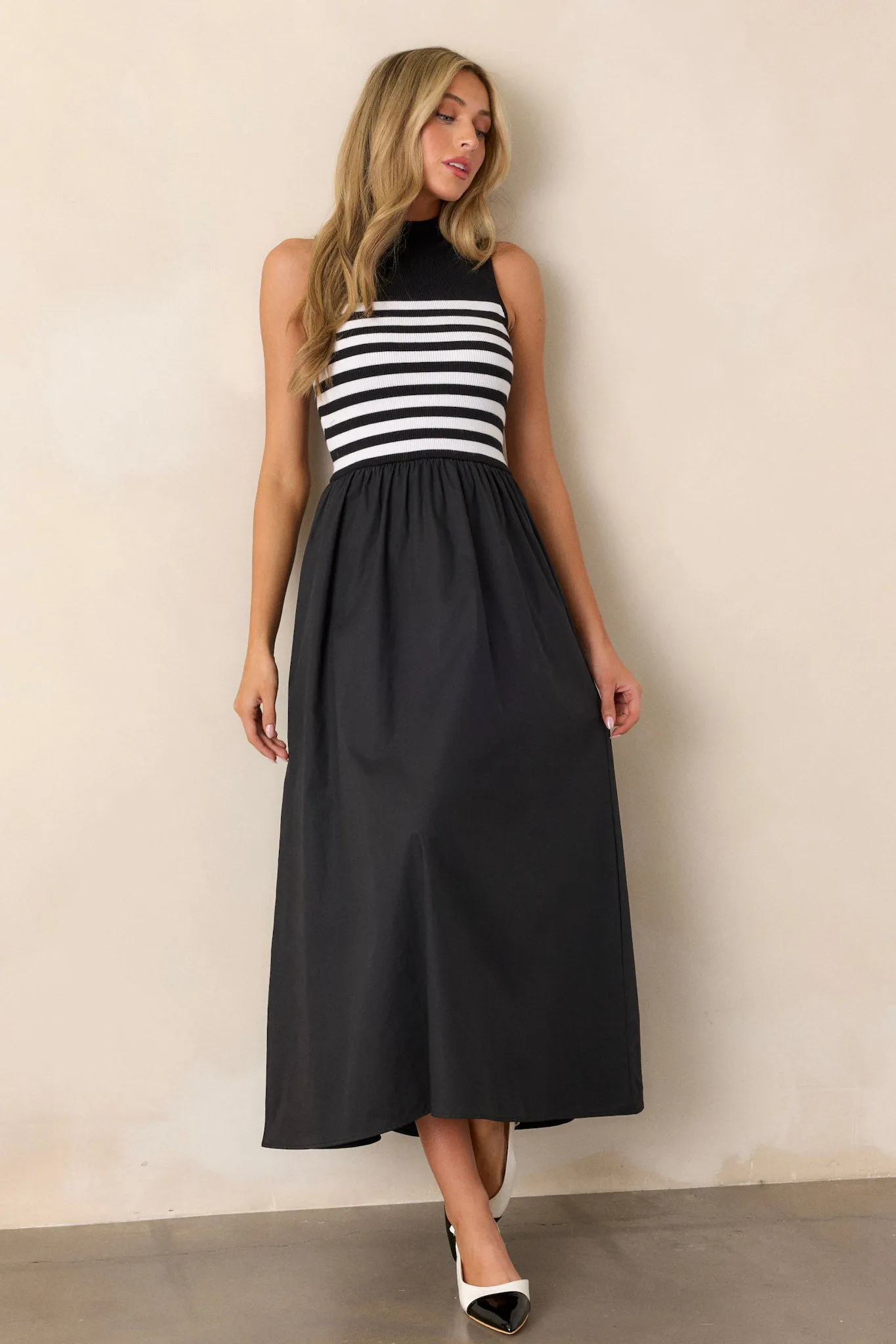 Timeless Treasures Black Sleeveless Striped Maxi Dress