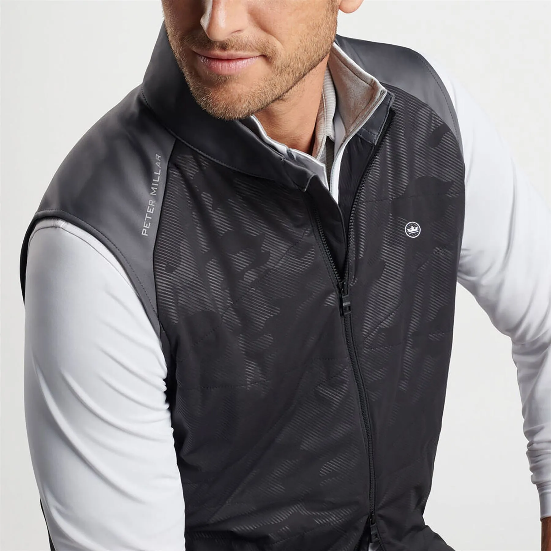 Venture Classic Fit Hybrid Vest Camo Black - AW24